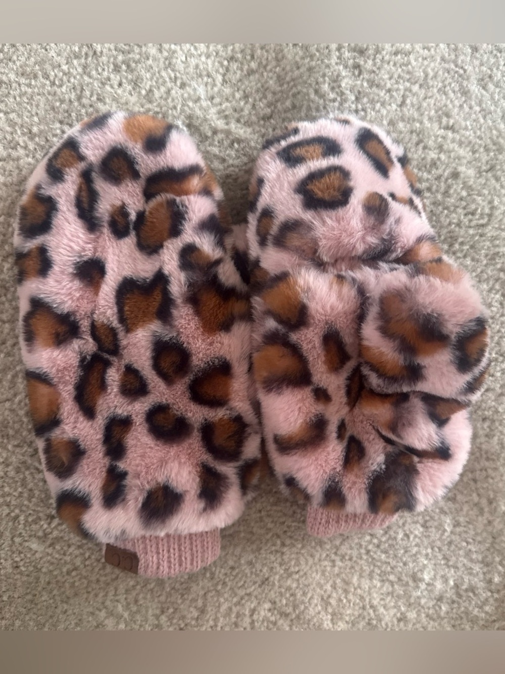 Pink Leopard Print Faux Fur Mittens